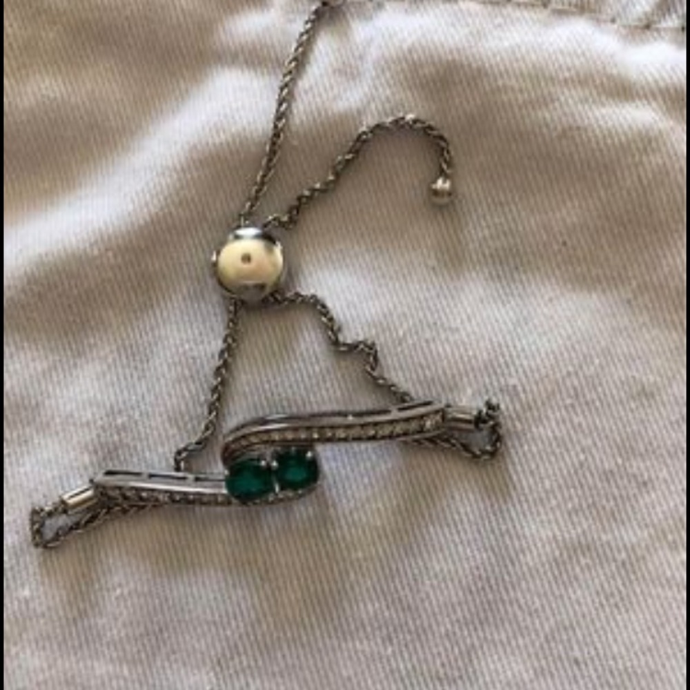 Emerald green bracelet